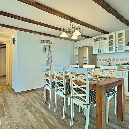 Charming Villa With Swimming Pool In Plomin *