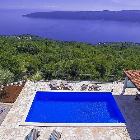 Charming Villa With Swimming Pool In Plomin Villa Plomin