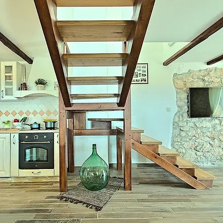 Charming Villa With Swimming Pool In Plomin * Plomin