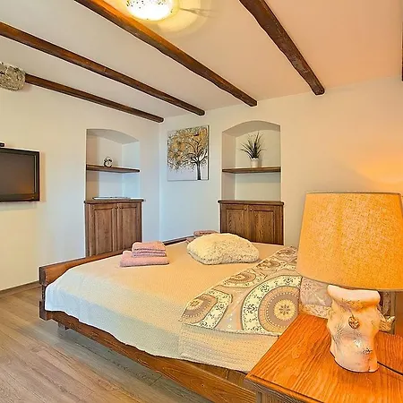 Charming Villa With Swimming Pool In Plomin *