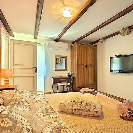 Charming Villa With Swimming Pool In Plomin Plomin